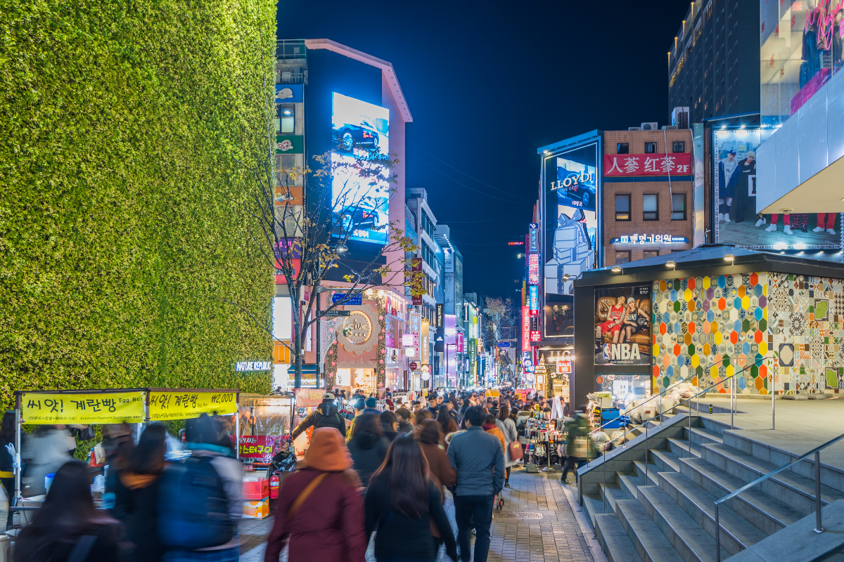 City Guide - Seoul South Korea - myeong-dong